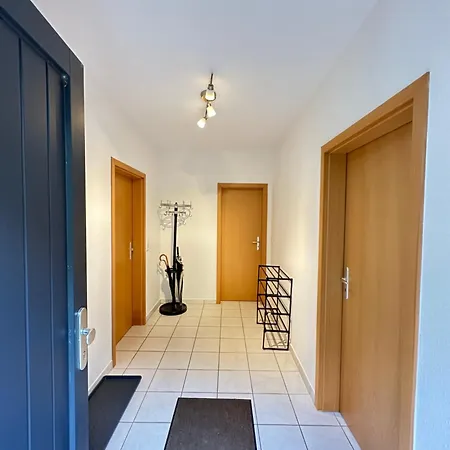 Bei Luebeck - Zentral An Der A1 - Parkplatz - Terrasse Apartamento *